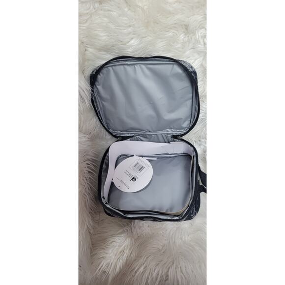 Accessory Innovations Camo Distress Lunch Bag - Picture 3 of 4